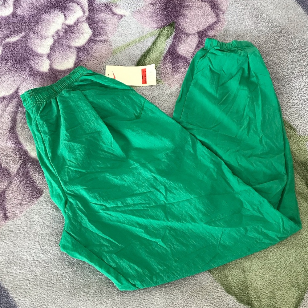Nike Vintage 90’s Nylon Track Pant - Picture 3 of 14